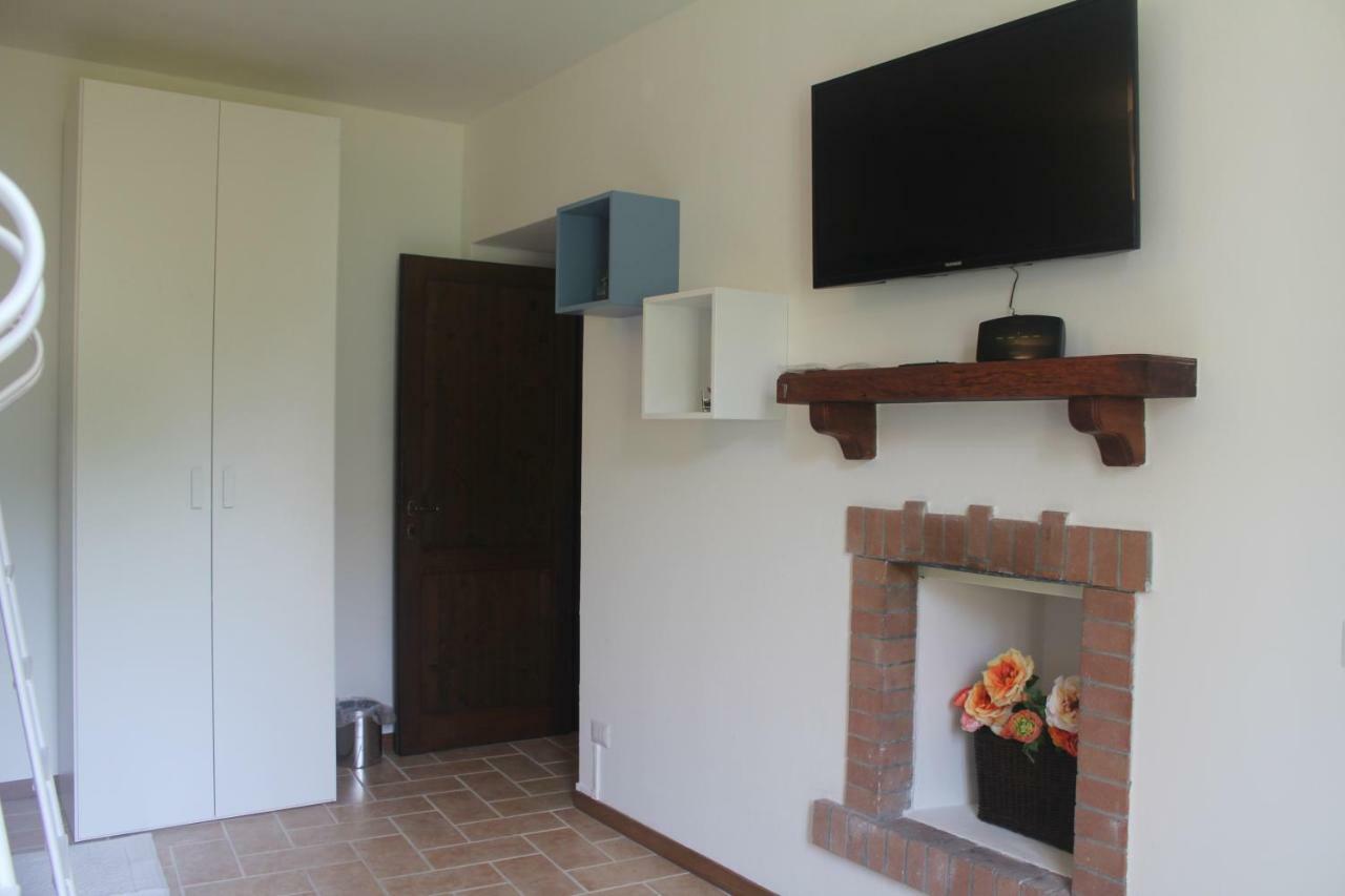 L' Antica Corte Lazzago โกโม ภายนอก รูปภาพ